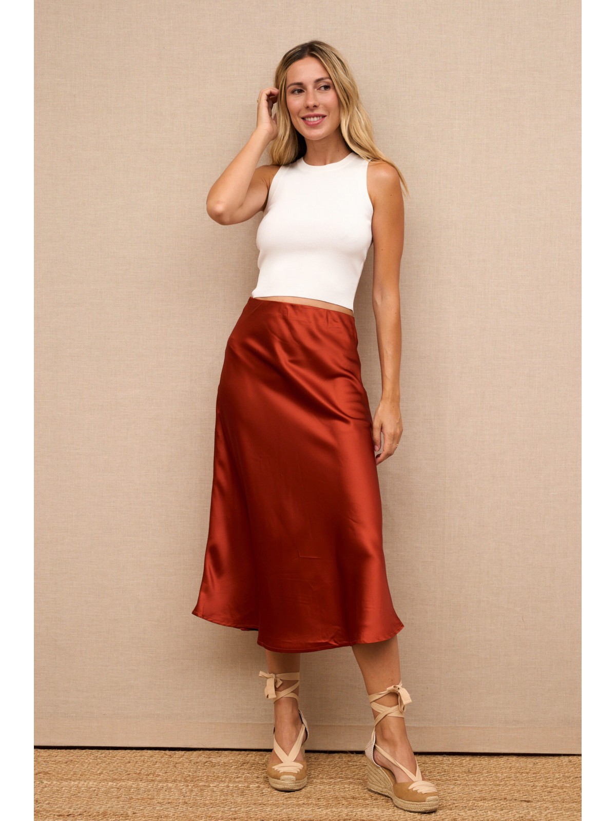 Falda midi