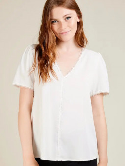 Blusa manga corta con encaje