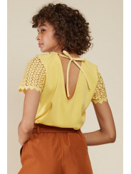 Blusa amarilla