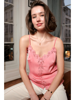 Top de tirantes rosa