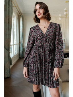 Vestido corto manga larga