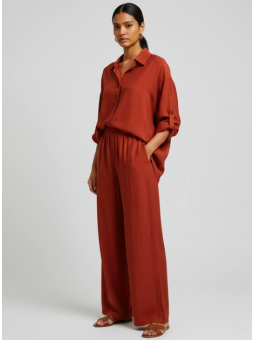 Conjunto fluido en color teja