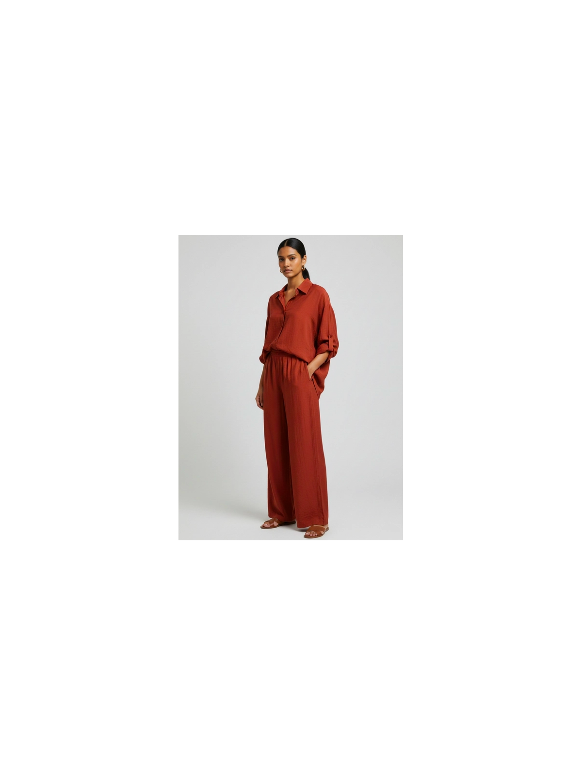 Conjunto fluido en color teja